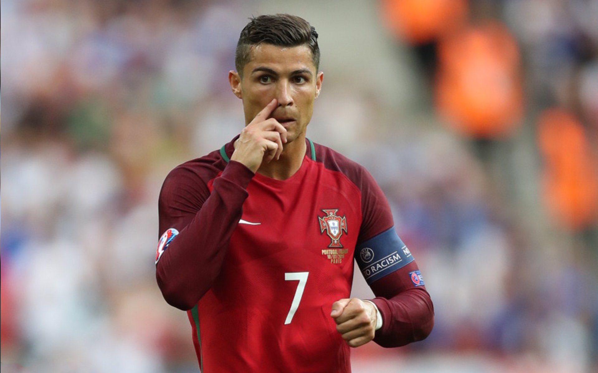 爱游戏2026-德甲争冠战之夜，帕尔默一球定乾坤，蓝军遗珠照亮德意志